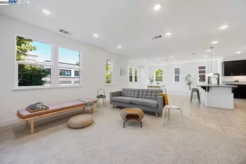2729 5th St, Alameda, CA 94501 photo 1