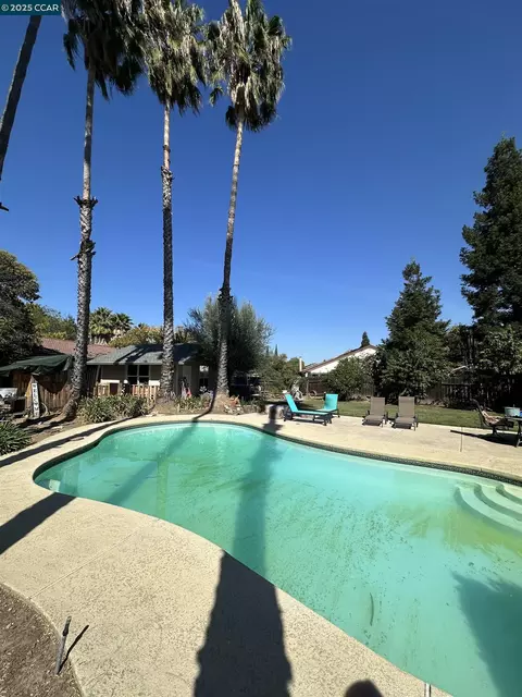 15 Cindy Pl, Brentwood, CA 94513