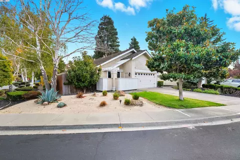 7345 Castle Dr, Dublin, CA 94568 photo 1
