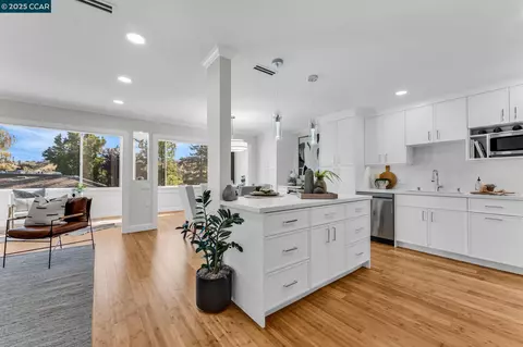 1200 Leisure Ln #4, Walnut Creek, CA 94595