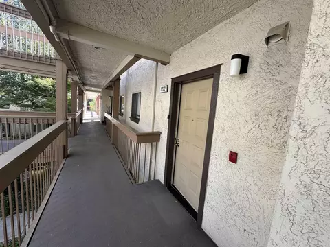 1222 S Villa Way, Walnut Creek, CA 94595