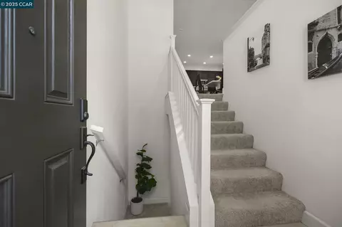 Entry Way - 38976 Primula Ter, Newark, CA 94560 photo 1 of 2