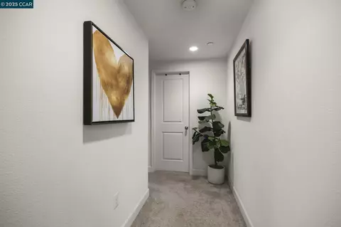 Entry Way - 38976 Primula Ter, Newark, CA 94560 photo 2 of 2