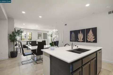 Kitchen - 38976 Primula Ter, Newark, CA 94560 photo 4 of 5