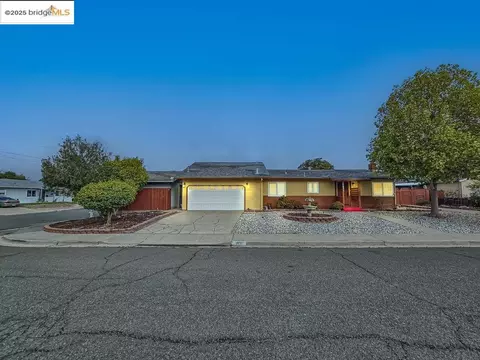 1651 Michael Dr, Pinole, CA 94564 photo 1