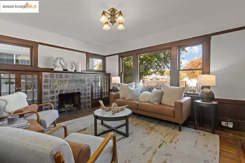 1342 Russell St, Berkeley, CA 94702 photo 1
