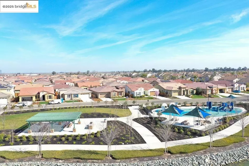 View/Area - 8353 Brookhaven Cir, Discovery Bay, CA 94505 photo 5 of 5