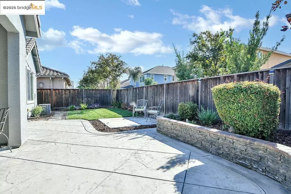 Exterior - 8353 Brookhaven Cir, Discovery Bay, CA 94505 photo 4 of 7