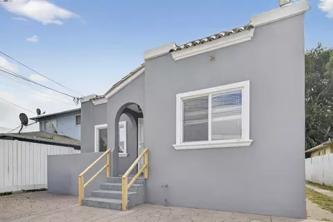2250 83rd Ave, Oakland, CA 94605