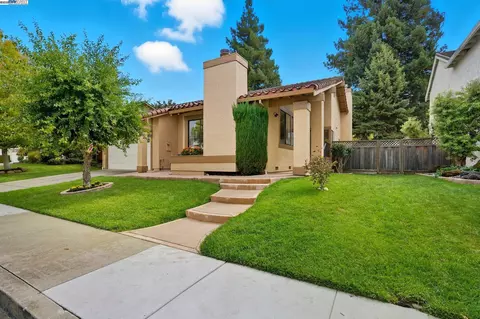 7444 Pecan Ct, Pleasanton, CA 94588 photo 1
