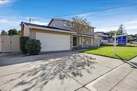 11693 Solana Dr, Dublin, CA 94568 photo 1