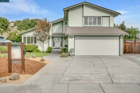 1112 Dennis Ct, Rodeo, CA 94572 photo 1