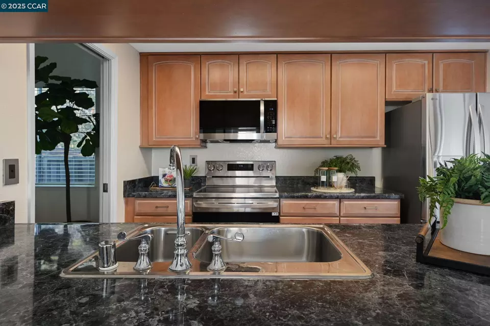 Kitchen - 4331 Birch Bark Rd, Concord, CA 94521 photo 2 of 3