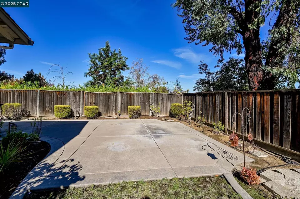 Exterior - 4331 Birch Bark Rd, Concord, CA 94521 photo 9 of 11