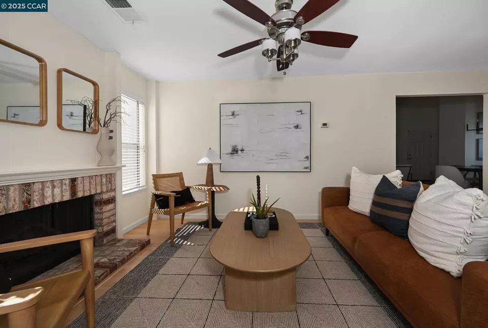 Living - 4331 Birch Bark Rd, Concord, CA 94521 photo 5 of 5