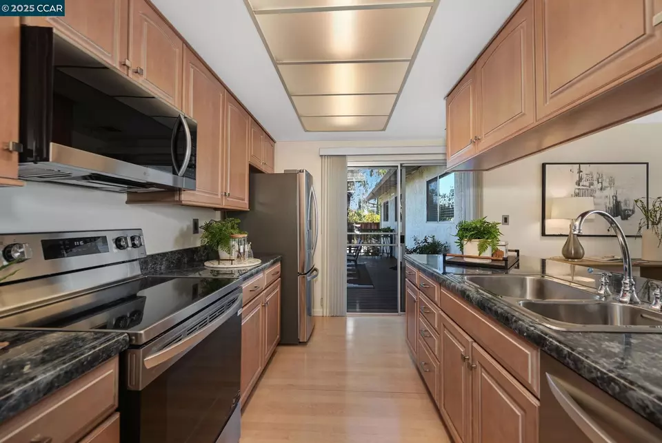 Kitchen - 4331 Birch Bark Rd, Concord, CA 94521 photo 3 of 3