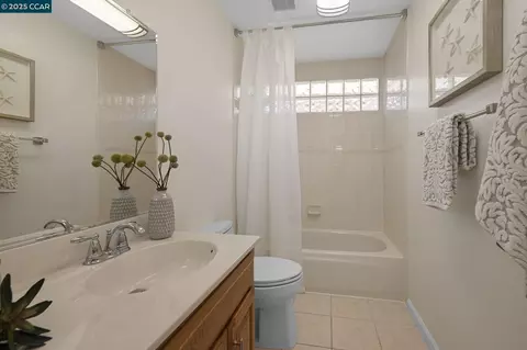 Bath - 4331 Birch Bark Rd, Concord, CA 94521 photo 1 of 3