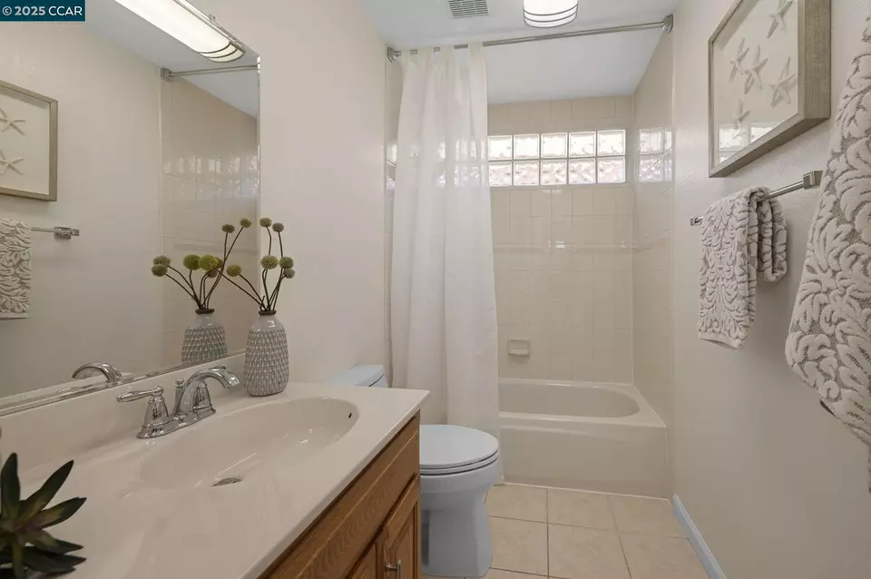 Bath - 4331 Birch Bark Rd, Concord, CA 94521 photo 1 of 3