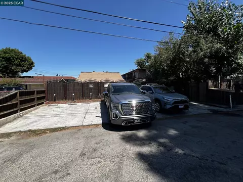 Exterior - 1110 Eureka Ln, Concord, CA 94520 photo 26 of 26
