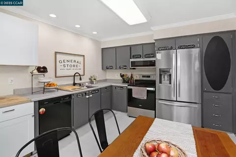 2745 Minert Rd, Concord, CA 94518 photo 8
