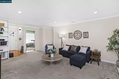 2745 Minert Rd, Concord, CA 94518 photo 4