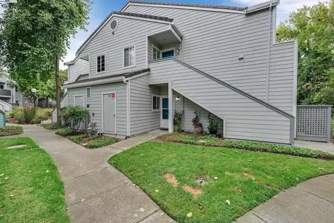 205 Dursey Dr, Pinole, CA 94564