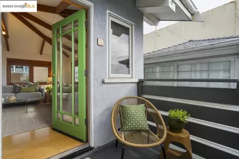 2587 Piedmont Ave #3, Berkeley, CA 94704 photo 1