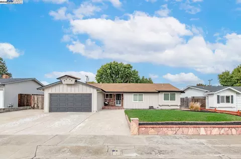 7465 Limerick Ave, Dublin, CA 94568 photo 1