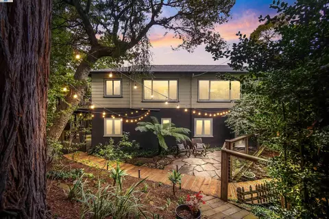 2420 Hillside Ave, Berkeley, CA 94704 photo 1