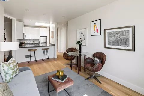 901 Bush St #602, San Francisco, CA 94109