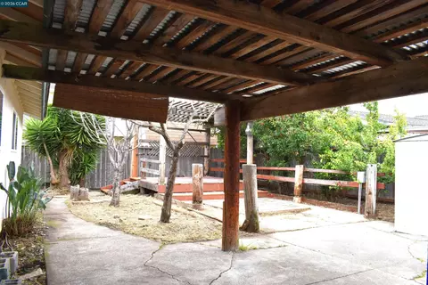 Exterior - 130 Kennison Ct, Vallejo, CA 94589 photo 2 of 7