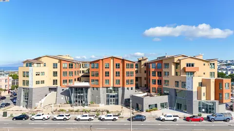 3535 Wawona St #431, San Francisco, CA 94116