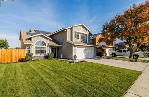 1841 Summertime Dr, Tracy, CA 95376 photo 1