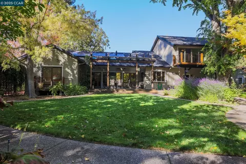 955 Hawthorne Dr, Walnut Creek, CA 94596