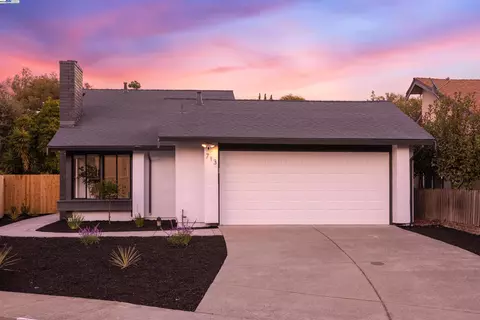 713 Sandy Brook Ct, Rodeo, CA 94572 photo 1