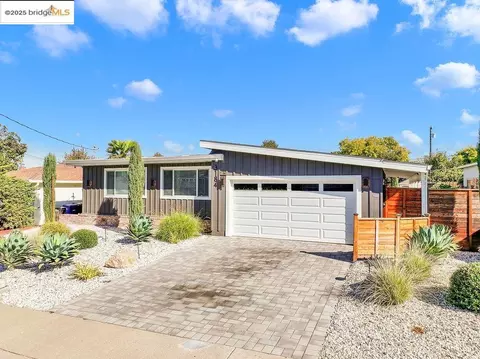 3184 Meadowbrook Dr, Concord, CA 94519 photo 1