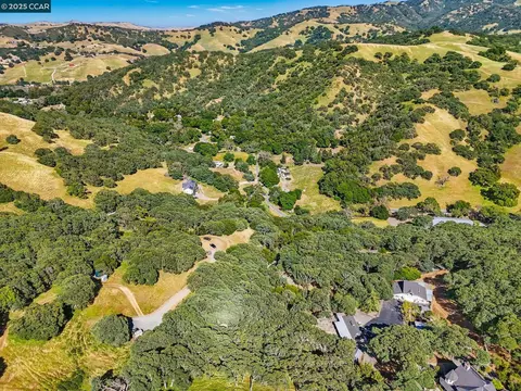 2280 Curry Canyon Rd, Clayton, CA 94517 photo 1