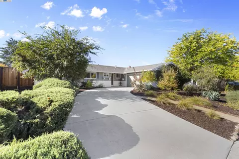 5490 Wilke Dr, Concord, CA 94521 photo 1