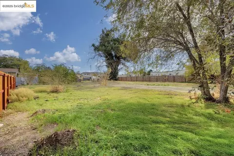 64 N Bella Monte Ave, Bay Point, CA 94565
