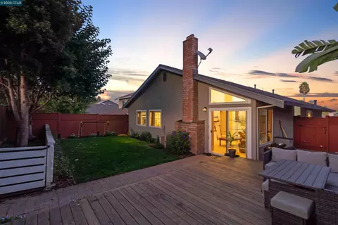 4962 Shadowfalls Dr, Martinez, CA 94553 photo 1