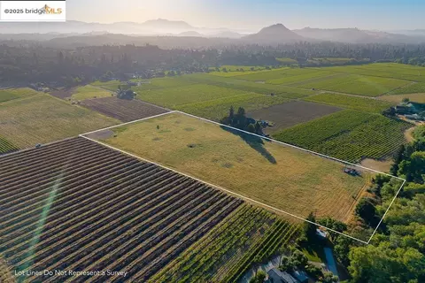 838 Dry Crk, Healdsburg, CA 95448