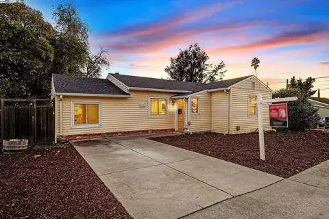 2438 Upland Dr, Concord, CA 94520 photo 1