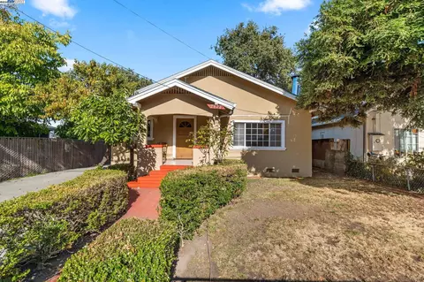 2825 Marlborough Ave, Redwood City, CA 94063
