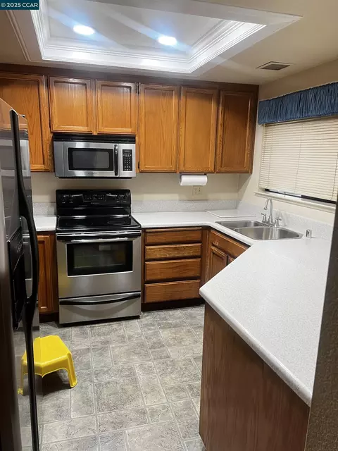 Kitchen - 309 Devonwood, Hercules, CA 94547 photo 1 of 4