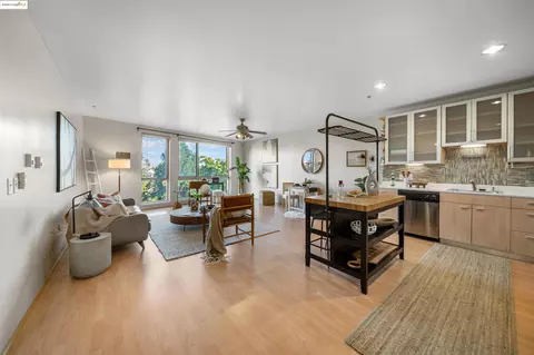 1201 Pine St #363, Oakland, CA 94607