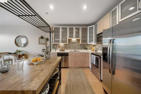 Kitchen - 1201 Pine St #363, Oakland, CA 94607 photo 2 of 3