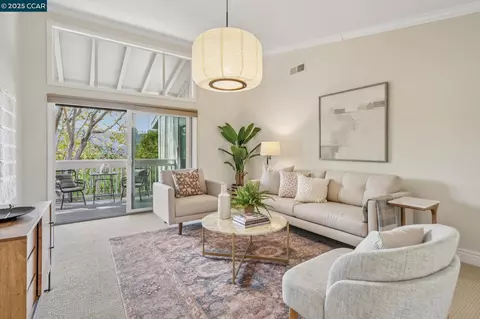 870 Terra California Dr #5, Walnut Creek, CA 94595