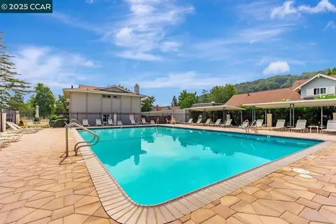 Exterior - 37 Miramonte Dr, Moraga, CA 94556 photo 5 of 6