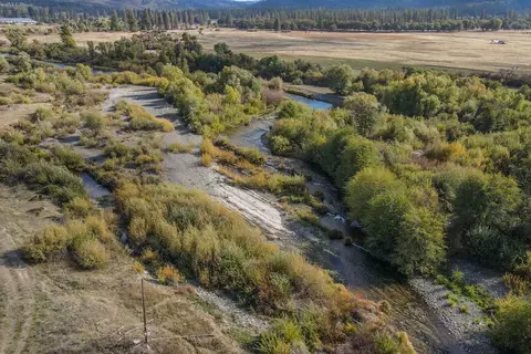 View/Area - 1095 Hyampom Rd, Hayfork, CA 96041 photo 3 of 8