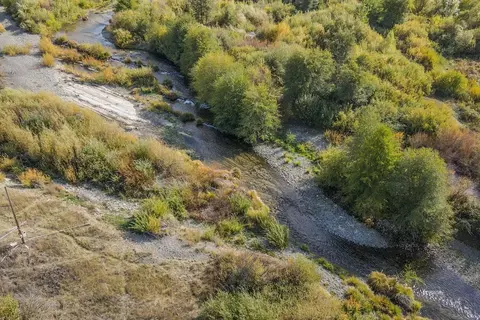 View/Area - 1095 Hyampom Rd, Hayfork, CA 96041 photo 2 of 8